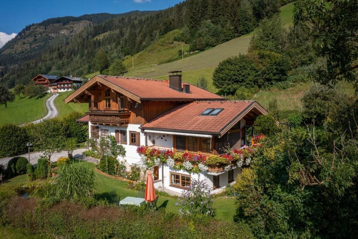 Gartenwohnung Robinigg Maishofen Exterior foto